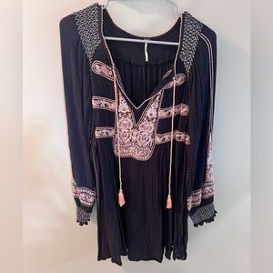 Free People long sleeve embroidered mini dress sz L